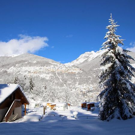 Chalet Presanella Temu Bagian luar foto
