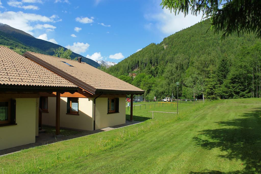 Chalet Presanella Temu Bagian luar foto