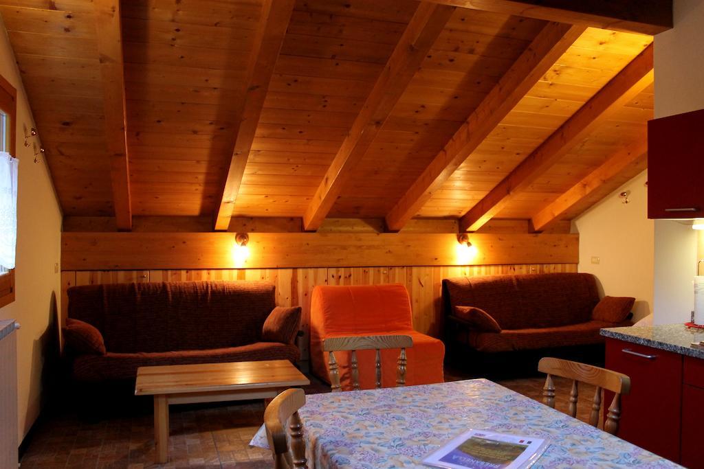 Chalet Presanella Temu Ruang foto